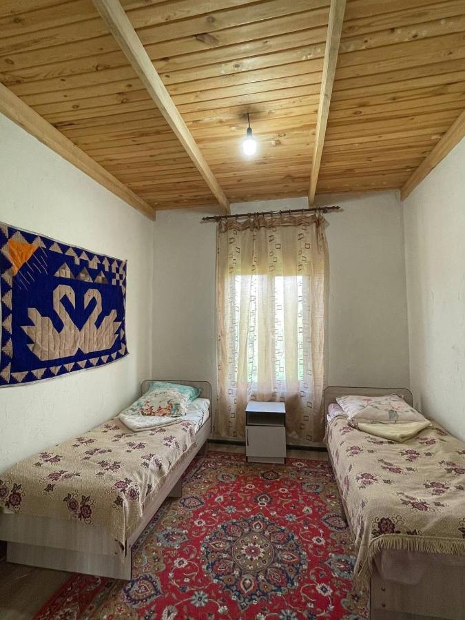 Guest House Guljan Bokonbayevo Eksteriør billede