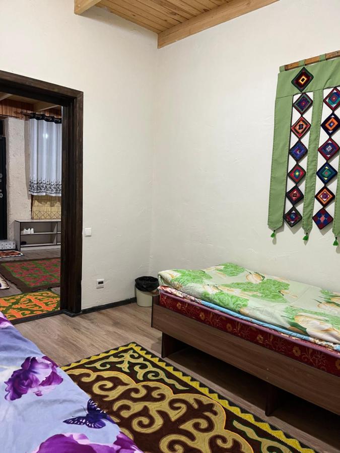Guest House Guljan Bokonbayevo Eksteriør billede